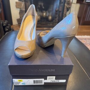 Ladies Taupe Patent Leather Peep Toe Platform Pump